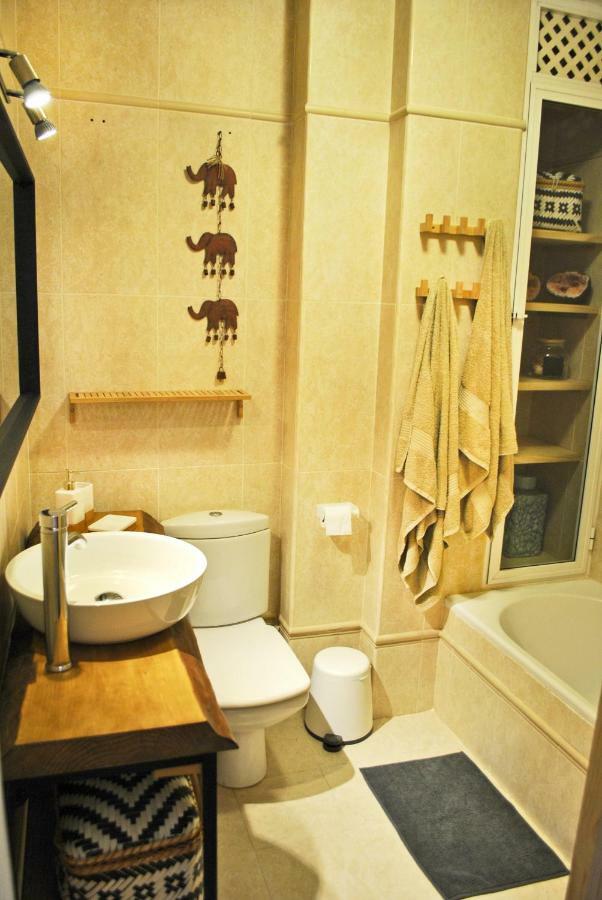 The Boho-Chic Oasis, Lovely City Center Apartment Málaga Exteriör bild
